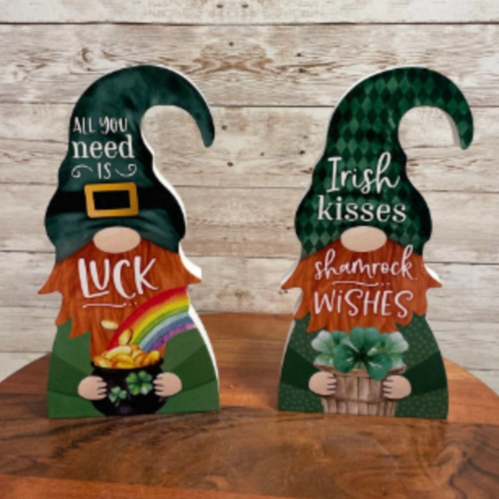 IRISH KISSES & SHAMROCK WISHES Lucky Wood Gnome signs tiered tray HTF VHTF HOME